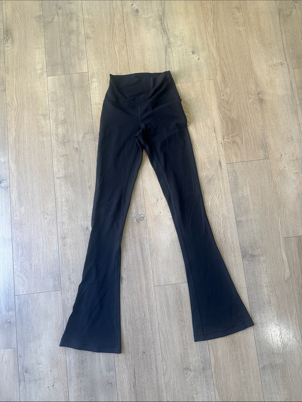 Lululemon size 2 flared leggings